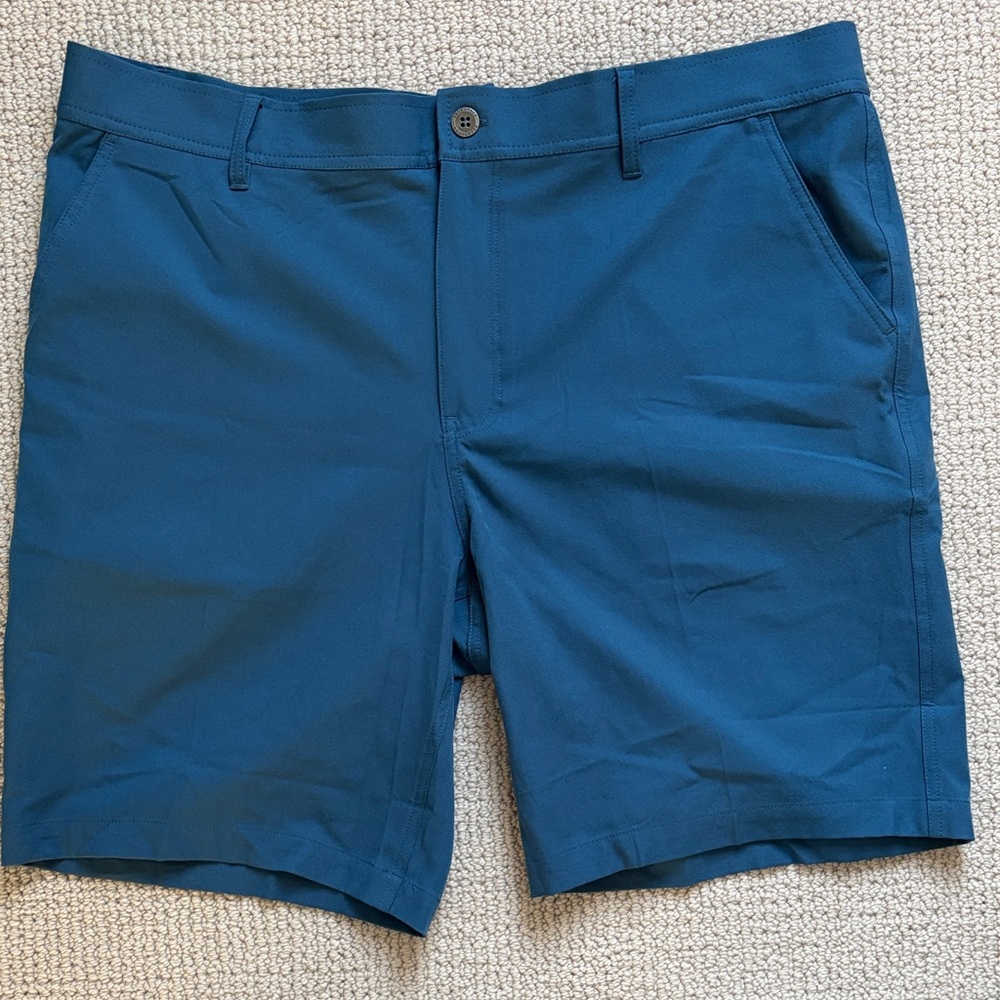 32 Degrees Men's Teal Flat Front Shorts